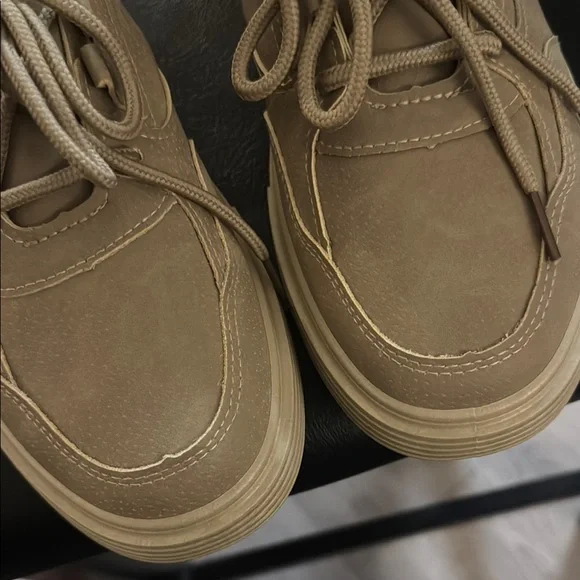 Men's Tan High Top Sneakers ‼️ BRAND NEW‼️ Brand - Social Man - Picture 7 of 16